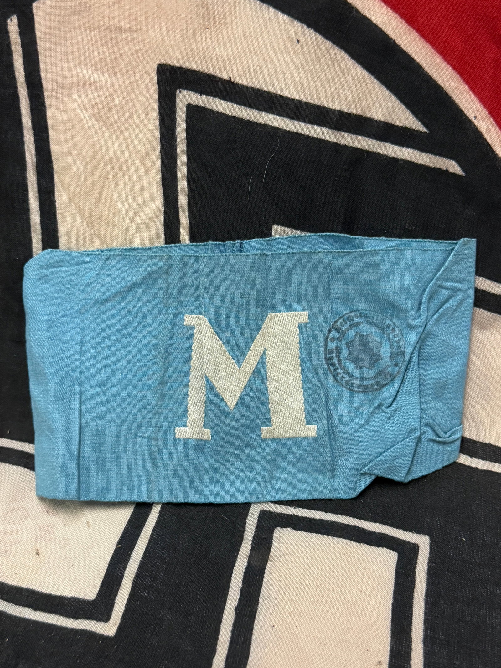 WW2 GERMAN RLB "MELDER" ARMBAND WITH INSPECTION STAMP: WW2 GERMAN RLB "MELDER" ARMBAND WITH INSPECTION STAMP. A SCRACE EXAMPLE. SHOWS GOOD WEAR AND USE WITH A BEAUTIFUL OVERALL PATINA. PLEASE VIEW ALL DETAILED PICTURES. A VERY RARE EXAMPLE.