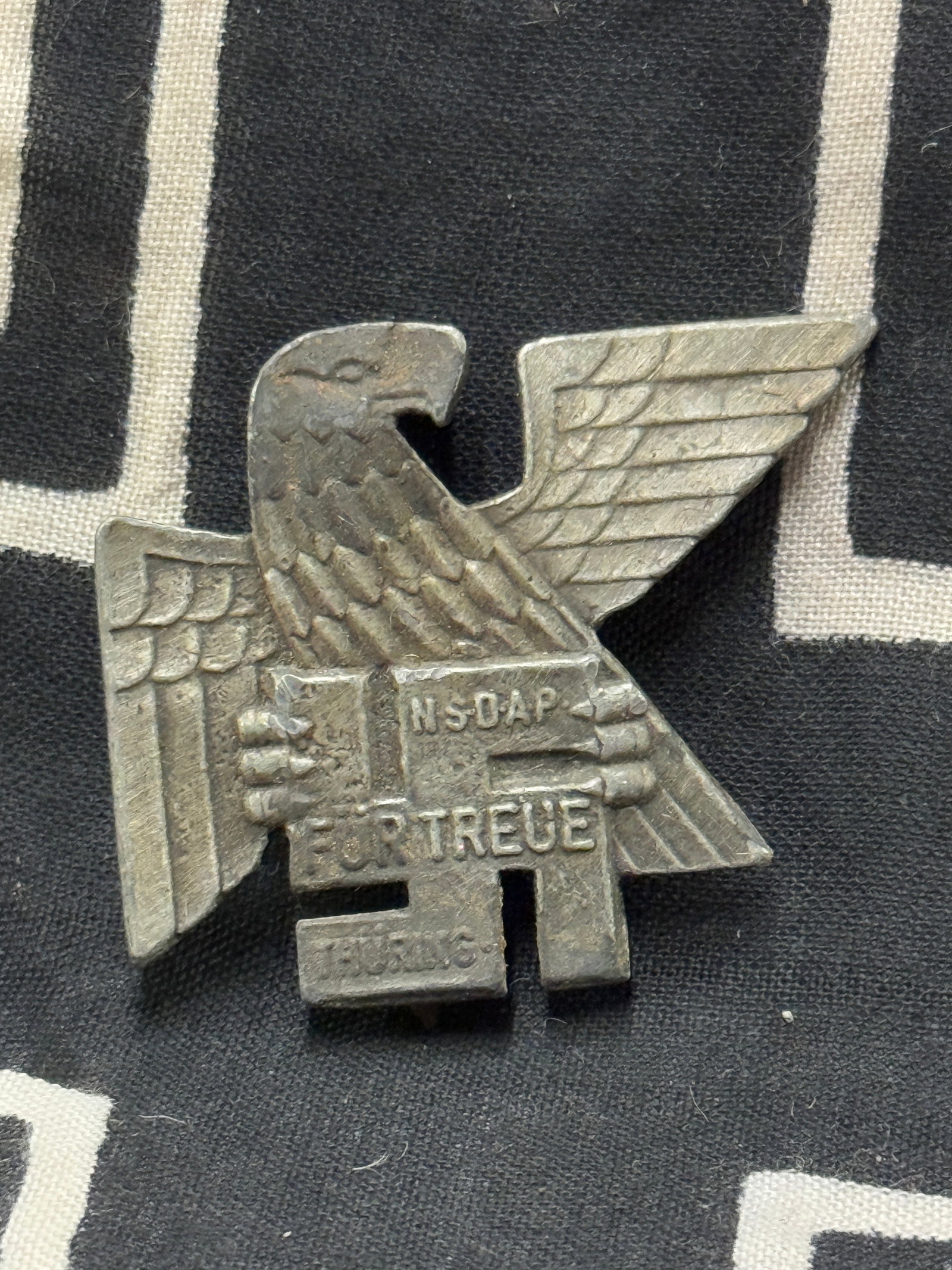VERY RARE WW2 GERMAN GAU HONOUR BADGE THURINGIA 1933: VERY RARE WW2 GERMAN GAU HONOUR BADGE THURINGIA 1933. A VERY RARE EXAMPLE THAT IS IN MINT OVERALL SHAPE AND CONDITION WITH A BEAUTIFUL OVERALL PATINA. SHOWS GOOD WEAR AND USE. PLEASE VIEW ALL DETAILED