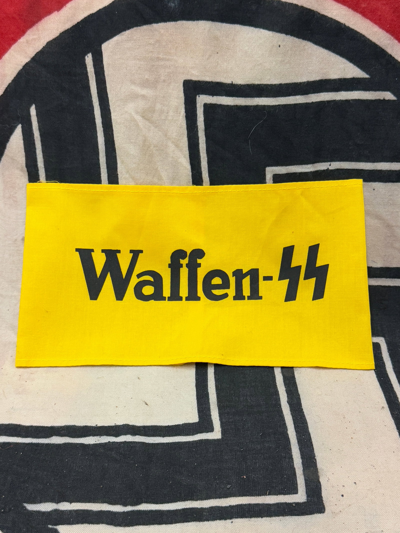 RARE WW2 GERMAN WAFFEN SS ARMBAND: RARE WW2 GERMAN WAFFEN SS ARMBAND. With the German invasion of the Soviet Union on June 22ND 1941 the German army and the Waffen-SS encountered large segments of the non-ethnic Russian populace that g