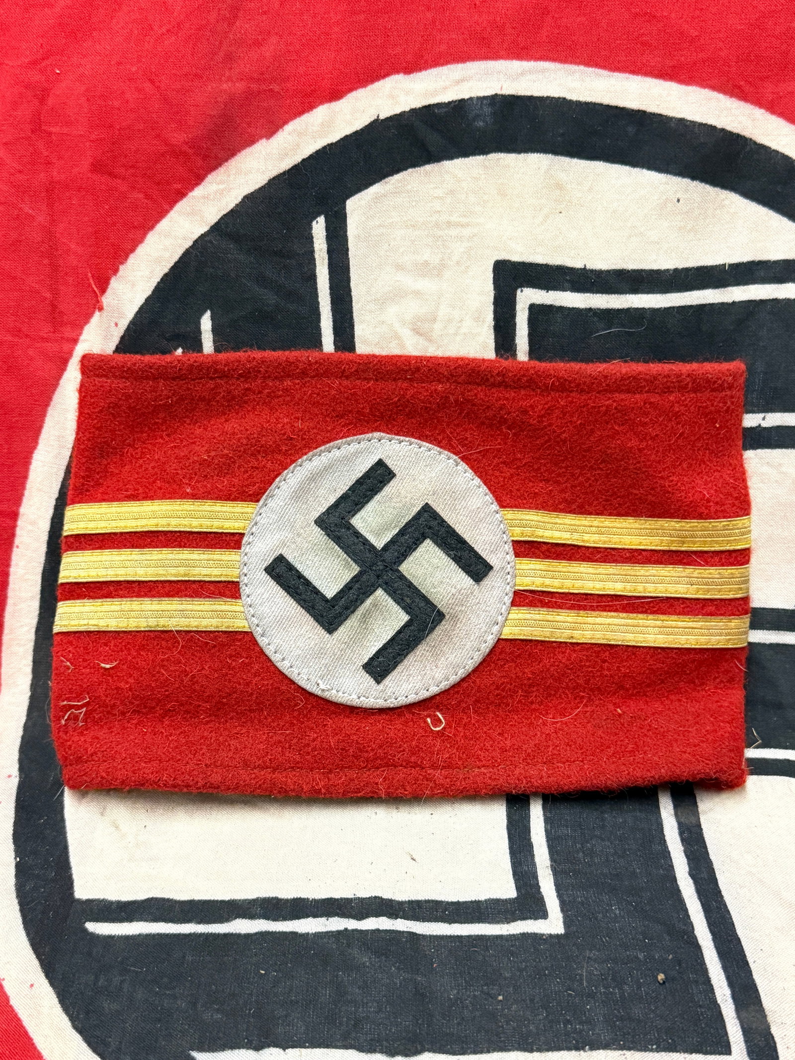 WW2 German Amtsleiter Political Leader, Mitglieted der Reichsleitung early NSDAP armband 1932-1933: WW2 German Amtsleiter Political Leader, Mitglieted der Reichsleitung early NSDAP armband 1932-1933. The Nazi Party, officially the National Socialist German Workers’ Party (Nationalsozialistische De