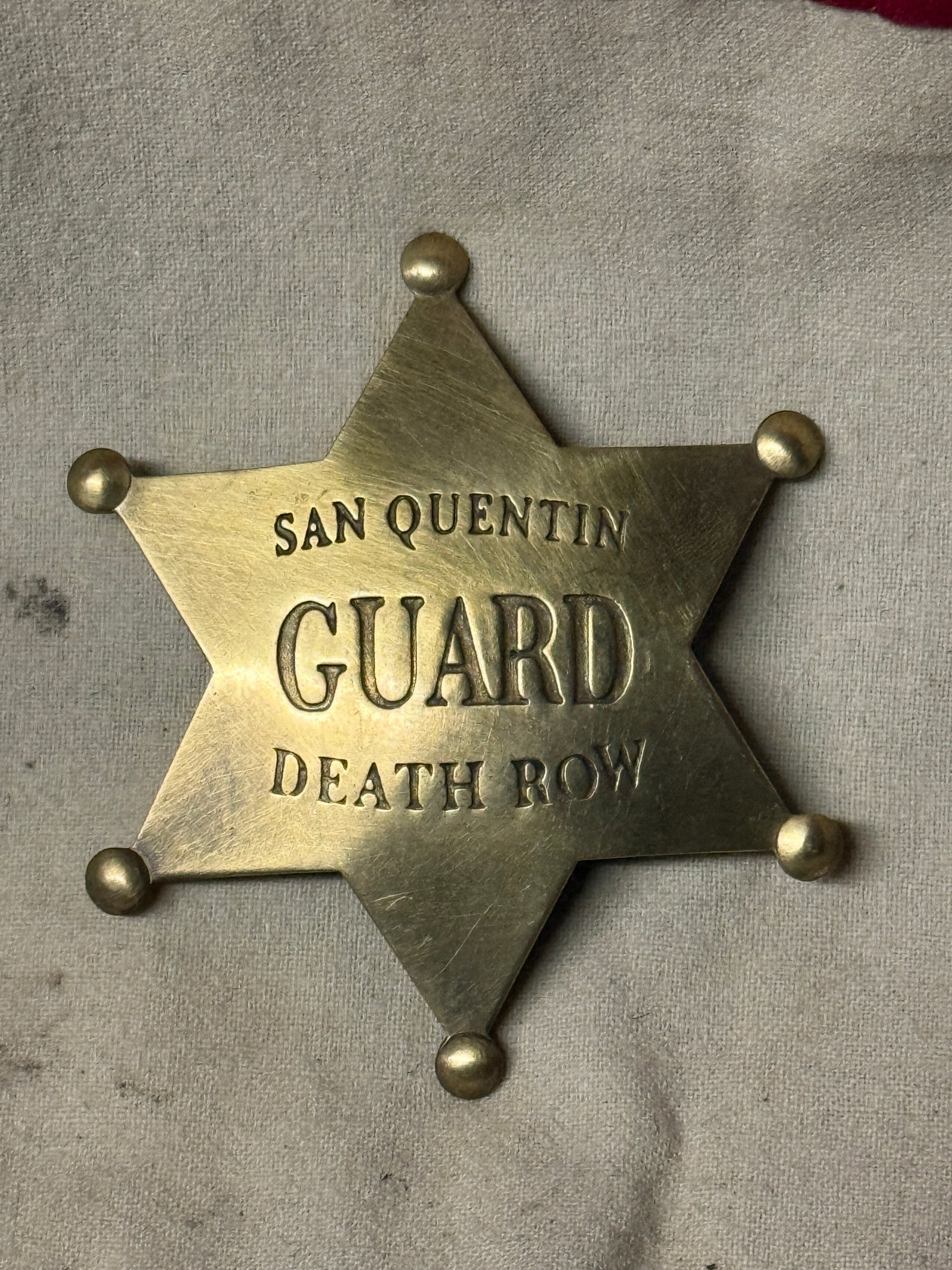 ANTIQUE 1800S SAN QUENTIN GUARD DEATH ROW BADGE: ANTIQUE 1800S SAN QUENTIN GUARD DEATH ROW BADGE. AN ULTRA RARE FIND THAT IS IN MINT OVERALL SHAPE AND CONDITION WITH A BEAUTIFUL OVERALL PATINA. SHOWS GOOD WEAR AND USE. PLEASE VIEW ALL DETAILED PICTU