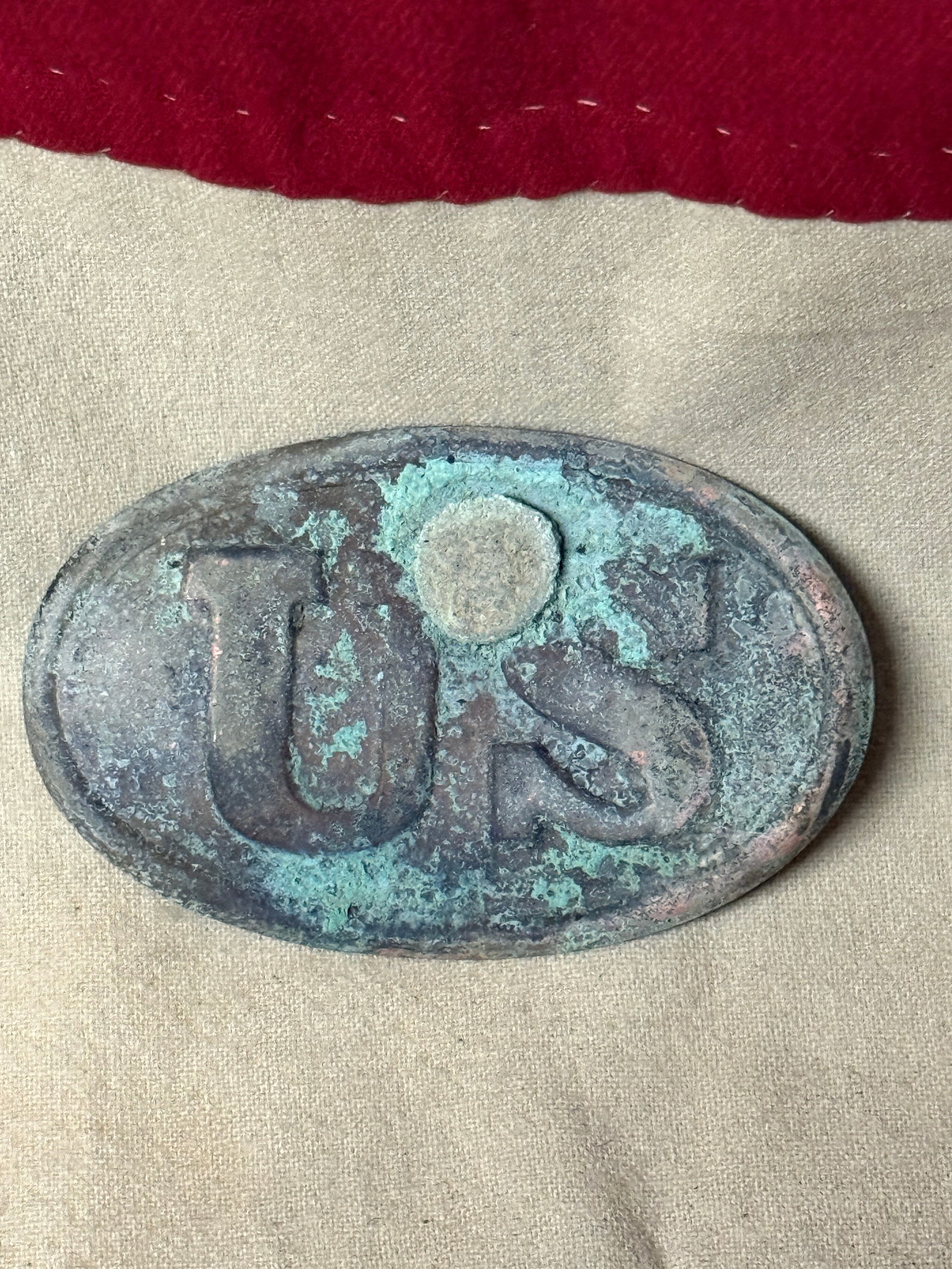 CIVIL WAR UNION U.S. BULLET STRUCK MIRACLE BELT PLATE BUCKLE: CIVIL WAR UNION U.S. BULLET STRUCK MIRACLE BELT PLATE BUCKLE. A VERY RARE FIND. COMES FROM A VERY LARGE COLLECTION. VERY UNIQUE AND A VERY HARD TO FIND BUCKLE. PLEASE VIEW ALL DETAILED PICTURES. A VER