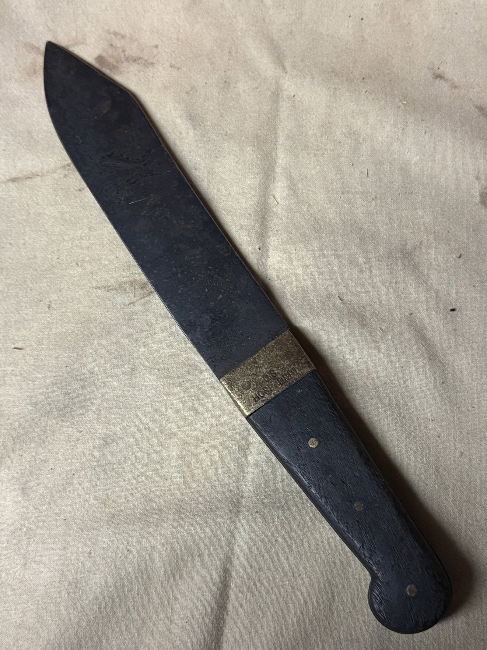 DATED 1861 CIVIL WAR CONFEDERATE C.S. HOSPITAL DEPT. SURGEONS BOWIE KNIFE: DATED 1861 CIVIL WAR CONFEDERATE C.S. HOSPITAL DEPT. SURGEONS BOWIE KNIFE. AN ULTRA RARE FIND THAT IS IN MINT OVERALL SHAPE AND CONDITION WITH A BEAUTIFUL OVERALL PATINA. SHOWS GOOD WEAR AND USE. MARK