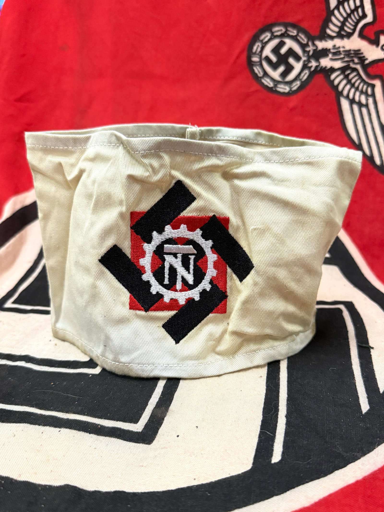 German WWII Technical Emergency Corps TeNo BeVo Embroidered Armband: German WWII Technical Emergency Corps TeNo BeVo Embroidered Armband. A very rare find. Shows good wear and use with a beautiful overall patina. Please view all detailed pictures. A very scarce example