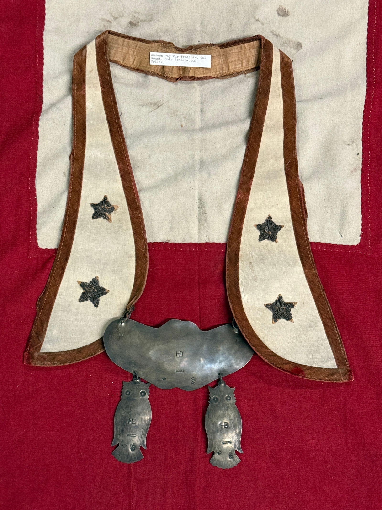 ANTIQUE 1700’S HUDSON BAY FUR TRADE 2-OWL GORGET: ANTIQUE 1700’S HUDSON BAY FUR TRADE 2-OWL GORGET. A RARE GORGET EMBELLISHED WITH INTRICATE DETAILS AND ALL HAND-MADE. VERY EYE APPEALING WITH A FANTASTIC LOOK TO IT. PLEASE VIEW ALL DETAILED PICTURE