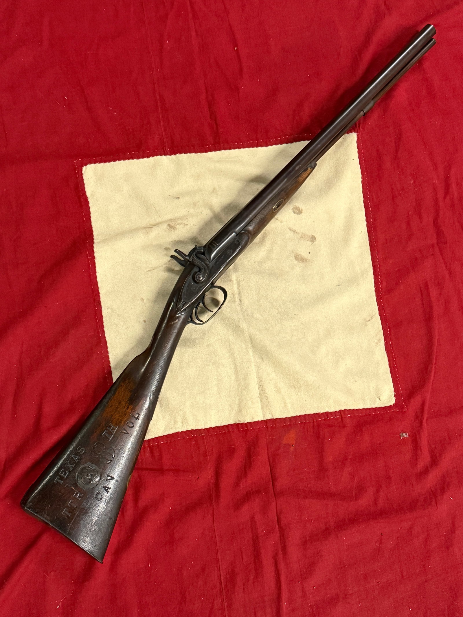 ID'D CIVIL WAR CONFEDERATE CSA TTR - TERRY'S TEXAS RANGERS DOUBLE BARREL RIFLE GUN: CIVIL WAR CONFEDERATE CSA TTR - TERRY'S TEXAS RANGERS DOUBLE BARREL RIFLE GUN. AN ULTRA RARE FIND THAT IS IN MINT OVERALL SHAPE AND CONDITION WITH A BEAUTIFUL OVERALL PATINA. BEAUTIFULLY MARKED WITH T