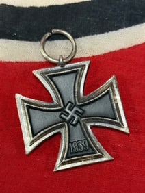 RARE WW2 GERMAN IRON CROSS MEDAL WITHOUT RIBBON