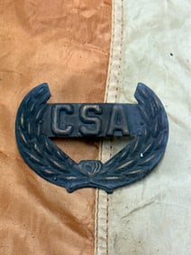 CIVIL WAR CONFEDERATE CSA WITH WREATH HEADGEAR BADGE INSIGNIA