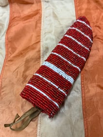 ANTIQUE 1800'S NATIVE AMERICAN SIOUX INDIAN HAND-BEADED LEATHER SHEATH