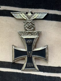 WW2 German iron cross eagle badge clasp medal order pin