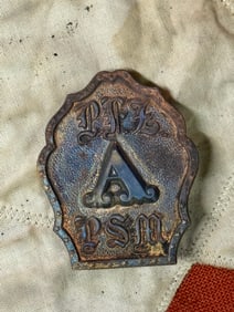 RARE CIVIL WAR PA FIRE ZOUAVES HEADGEAR BADGE INSIGNIA