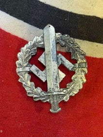 WW2 GERMAN BRONZE GRADE SA SPORTS BADGE BY W. REDO