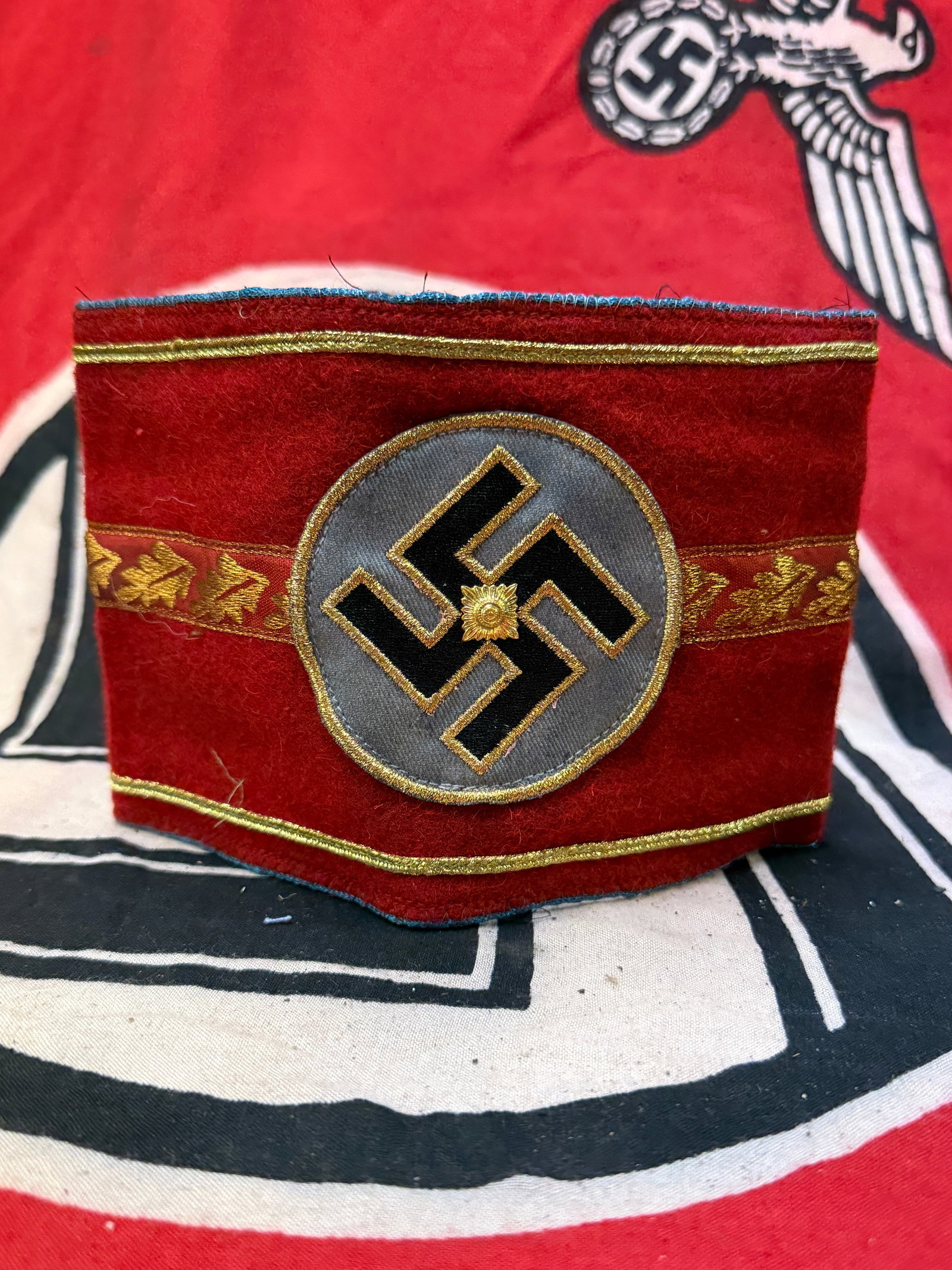 German WWII NSDAP Ortsgruppenleiter Armband With RZM Paper Tag: German WWII NSDAP Ortsgruppenleiter Armband With RZM Paper Tag. Ortsgruppenleiter (Local Group Leader) was a NSDAP Party political rank and title which existed between 1930 and 1945. The term first ca