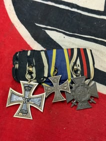 RARE WW1/WW2 GERMAN MOUNTED MEDAL GROUPING - VET BRING BACK