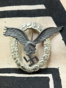 RARE WW2 GERMAN LUFTWAFFE 2ND DIVISION BADGE