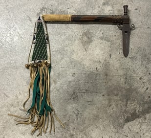 1800'S NATIVE AMERICAN SMOKING PIPE BEADED TOMAHAWK WITH BEADED DROP