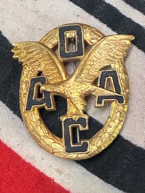 RARE WW2 GERMAN ADAC LAPEL ENAMELED BADGE BY DESCHLER MUNCHEN 90
