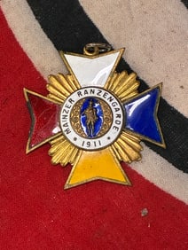 EARLY GERMAN 1911 MAINZER RANZENGARDE ENAMELED MEDAL BY ROCKER