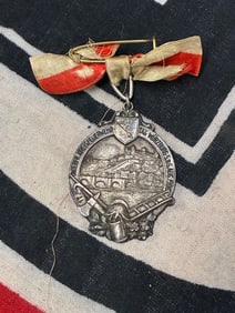 RARE WW1 GERMAN MEDAL WITH RIBBON IN SILVER