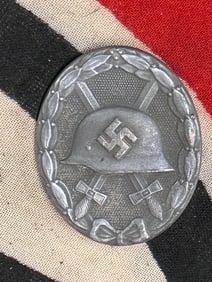 WW2 GERMAN Wound badge 1939, silver. Buntmetall. No marking