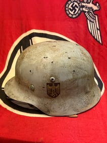 RARE WW2 GERMAN SINGLE DECAL GREEN/TAN CAMP M42 HELMET WITH MAKER STAMP - COMPLETE
