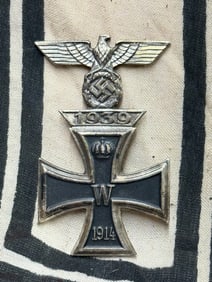 SCARCE WW2 GERMAN IRON CROSS 1ST CLASS W/1939 SPANGE