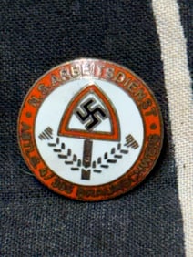 WWII German RAD lapel enameled badge By Ges. Gesch. 37