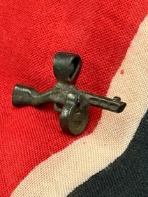 RARE WW2 GERMAN MACHINE GUN PENDANT IN 800 SILVER