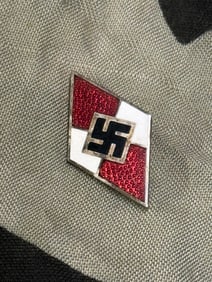 WW2 GERMAN HITLER YOUTH DIAMOND PIN IN RED/WHITE BY RZM M1/52
