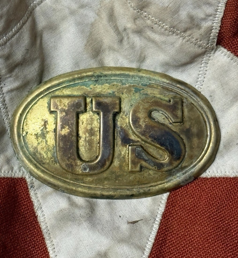 RARE CIVIL WAR UNION U.S. OFFICER OVAL BELT PLATE BUCKLE: RARE CIVIL WAR UNION U.S. OFFICER OVAL BELT PLATE BUCKLE. AN ULTRA RARE FIND THAT IS IN MINT OVERALL SHAPE AND CONDITION WITH A BEAUTIFUL OVERALL PATINA. HAS A GREAT LOOK TO IT WITH AN EXCELLENT OVERA