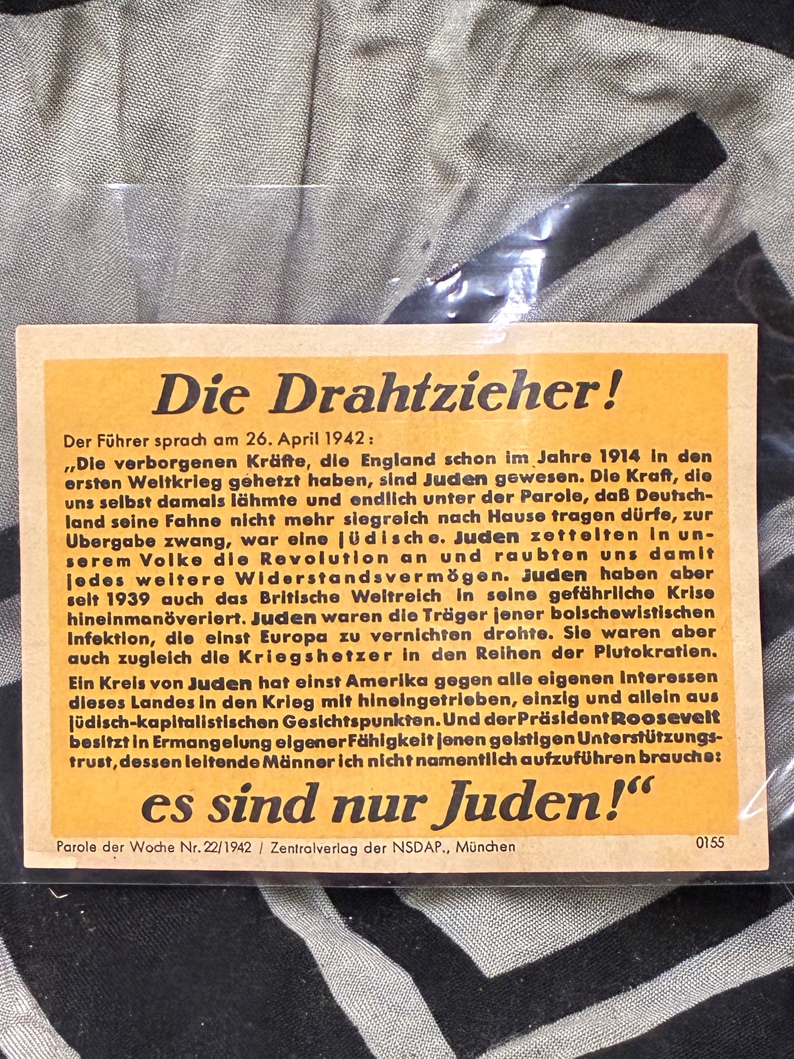WW2 GERMAN 'DIE DRAHTZIEHER' ANTI-SEMITIC CARD: WW2 GERMAN 'DIE DRAHTZIEHER' ANTI-SEMITIC CARD. A scarce anti-Semitic card from the 'Parole Der Woche' ('Slogan of the Week') propaganda newspaper, titled 'Die Drahtzieher' ('The Masterminds'), 4 x 3 