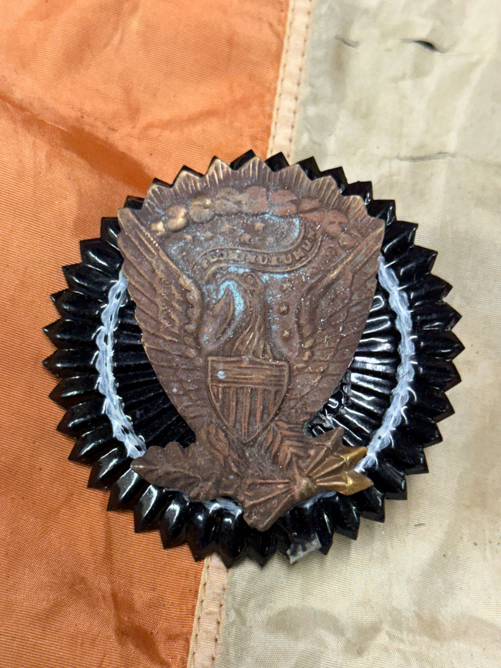 CIVIL WAR UNION HARDEE HAT SHAKO BADGE INSIGNIA: CIVIL WAR UNION HARDEE HAT SHAKO BADGE INSIGNIA. A RARE EXAMPLE THAT IS IN MINT OVERALL SHAPE AND CONDITION WITH A BEAUTIFUL OVERALL PATINA. HAS A GREAT LOOK TO IT WITH A N EXCELLENT OVERALL EYE APPEA