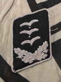 WW2 German Luftwaffe collar tab for a Hauptmann der Sanitäter