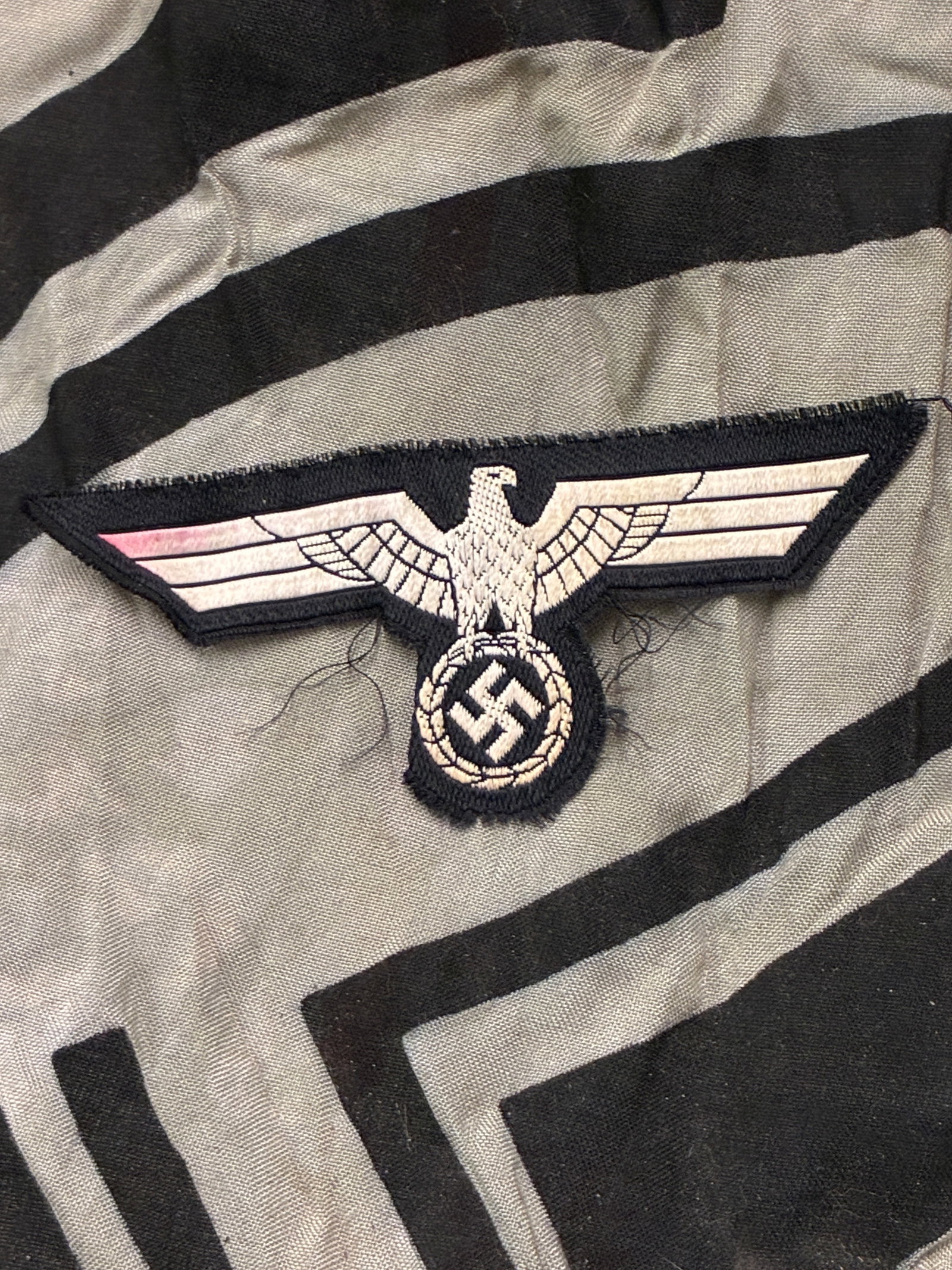 WW2 German M38 Heer (Army) Panzer Breast Eagle in BeVo – (Uniform Removed): WW2 German M38 Heer (Army) Panzer Breast Eagle in BeVo – (Uniform Removed). Nice uniform removed example of a M38 Heer (Army) enlisted breast eagle produced in BeVo embroidery design. Clear period w