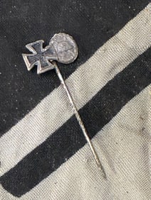 1939 Iron Cross/Wound Badge in Silver Stickpin