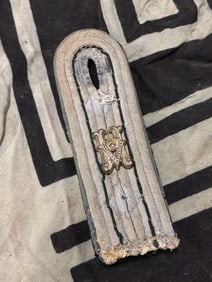 WW2 GERMAN WEHRMACHT SHOULDER BOARD