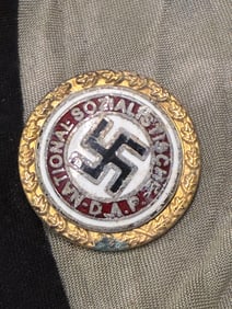 RARE WW2 GERMAN "THE GOLD PARTY BADGE OF THE NSDAP" BY GES. GESCH. 50569