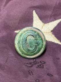 CIVIL WAR RECOVERED CAVALRY "C" BUTTON