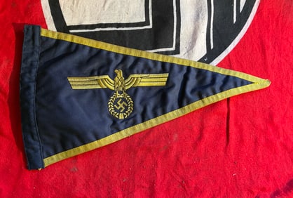 GERMAN WORLD WAR TWO KRIEGSMARINE(NAVY) VEHICLE PENNANT