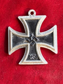 WW2 German 1939 Iron Cross Second Class