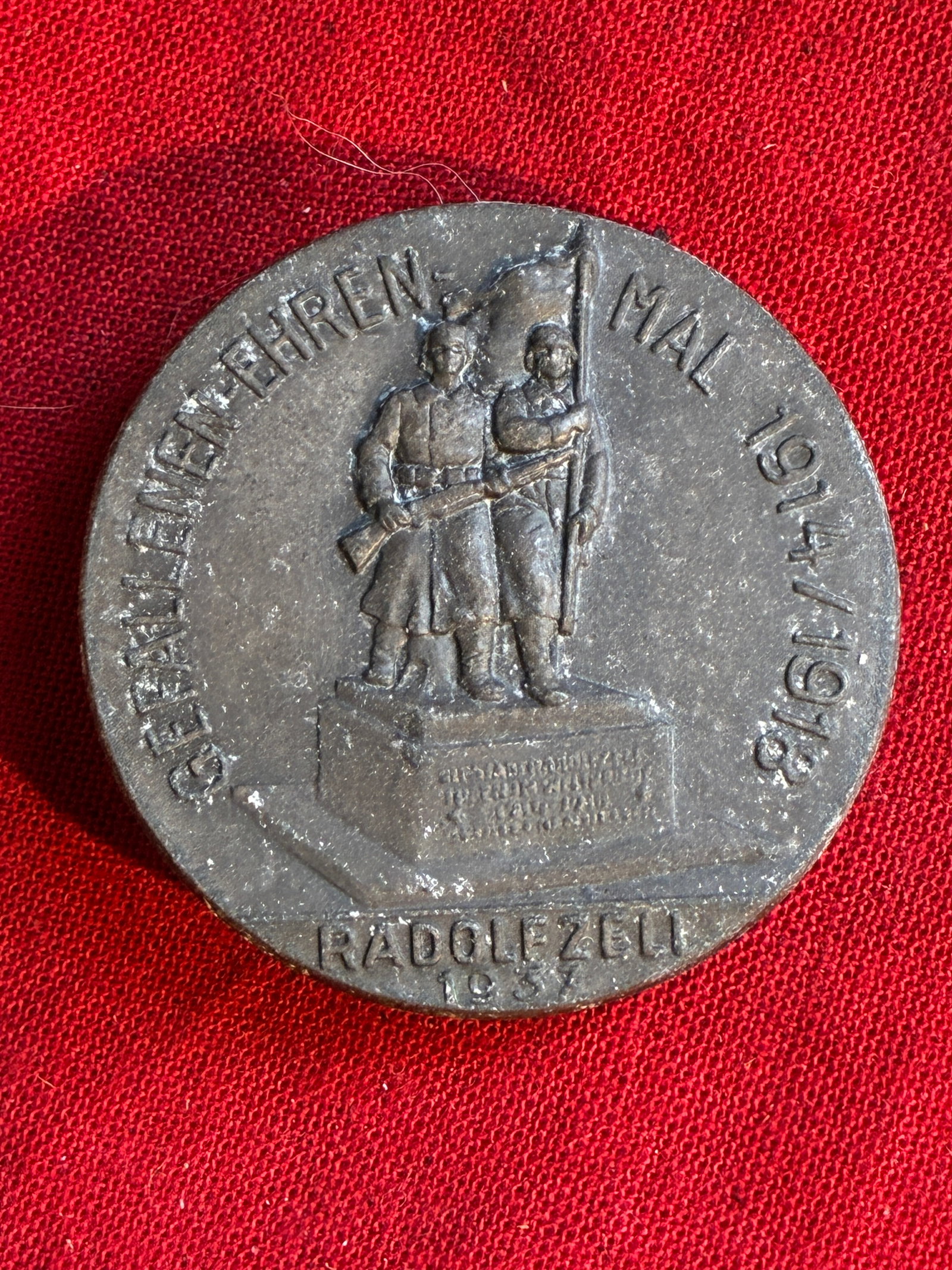 WW2 GERMAN 1937 BADGE BY FERD. WAGNER PFORZHEM: WW2 GERMAN 1937 BADGE BY FERD. WAGNER PFORZHEM