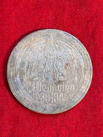 WW2 German Silvered Karl Goeth German Commemorative coin. MG 42 Machine gun to Reverse
