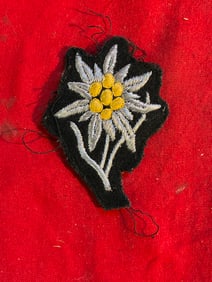 WW2 German Elite Troops Edelweiss cap badge For Headgear