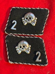 PAIR OF WW2 GERMAN TOTENKOPF SS SKULL COLLAR TABS SET