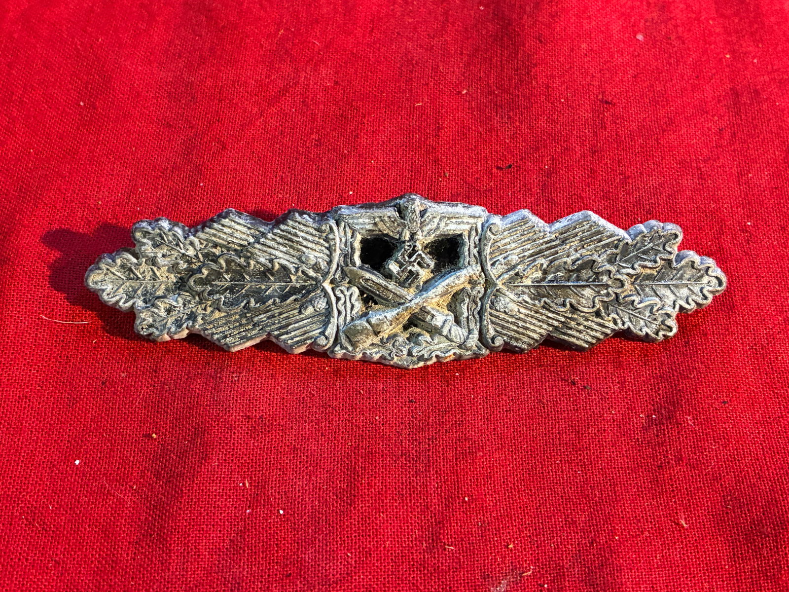 WWII German Maker Marked CLOSE COMBAT CLASP IN Silver. (Nahkampfspange in Silver) By F&BL: WWII German Maker Marked CLOSE COMBAT CLASP IN Silver. (Nahkampfspange in Silver). The Close Combat Clasp series of awards were introduced on November 25TH 1942 for award to personnel who fought in ha