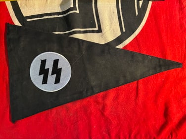 SCARCE WW2 GERMAN WAFFEN SS VEHICLE PENNANT