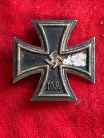 German WWII Iron Cross 1st Class Medal