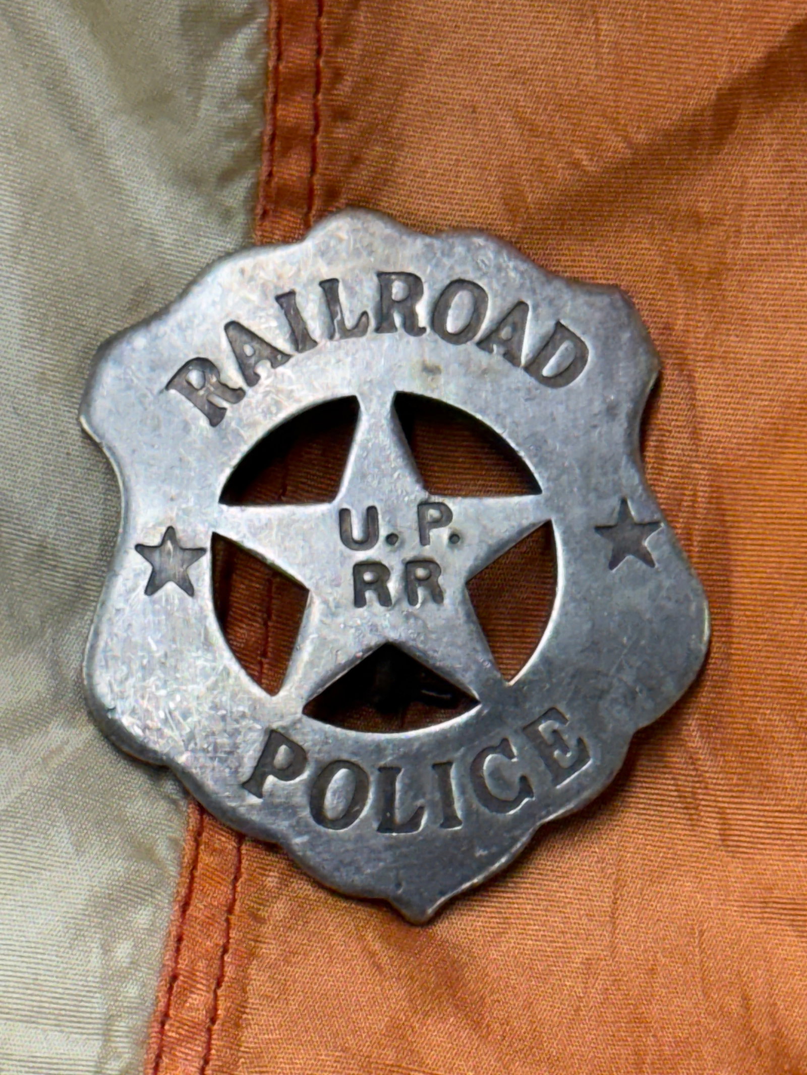 ANTIQUE 1800'S RAILROAD U.P. RR POLICE BADGE: ANTIQUE 1800'S RAILROAD U.P. RR POLICE BADGE. A VERY RARE EXAMPLE THAT IS IN MINT OVERALL SHAPE AND CONDITION WITH A BEAUTIFUL OVERALL PATINA. HAS A GREAT LOOK TO IT WITH AN EXCELLENT OVERALL EYE APPE
