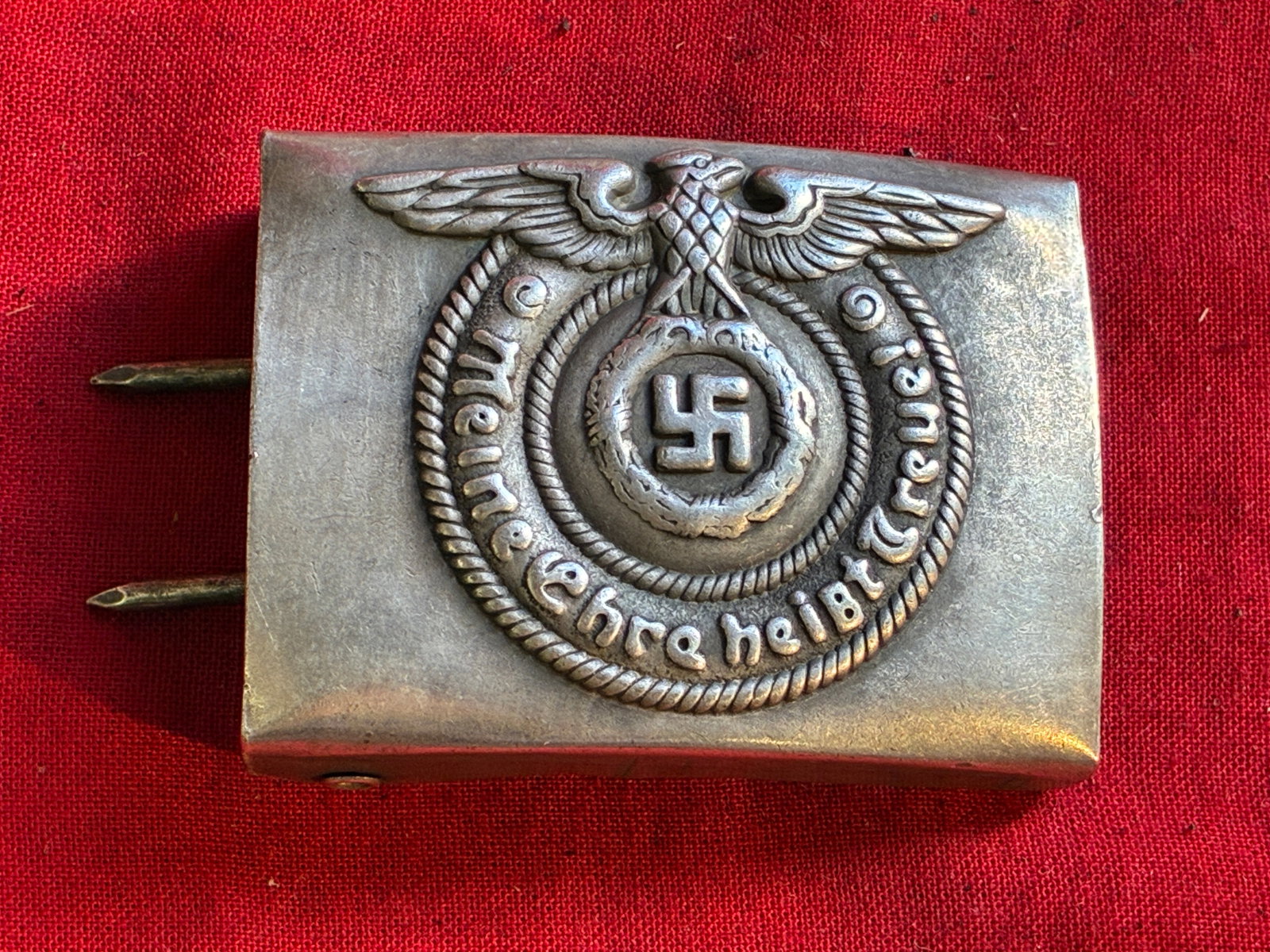 Rare WW2 German SS Enlisted Buckle: Rare WW2 German SS Enlisted Buckle. Shows good wear and use with a beautiful overall patina. Shows good field wear and use. Please view all detailed pictures. A rare example of the time period.