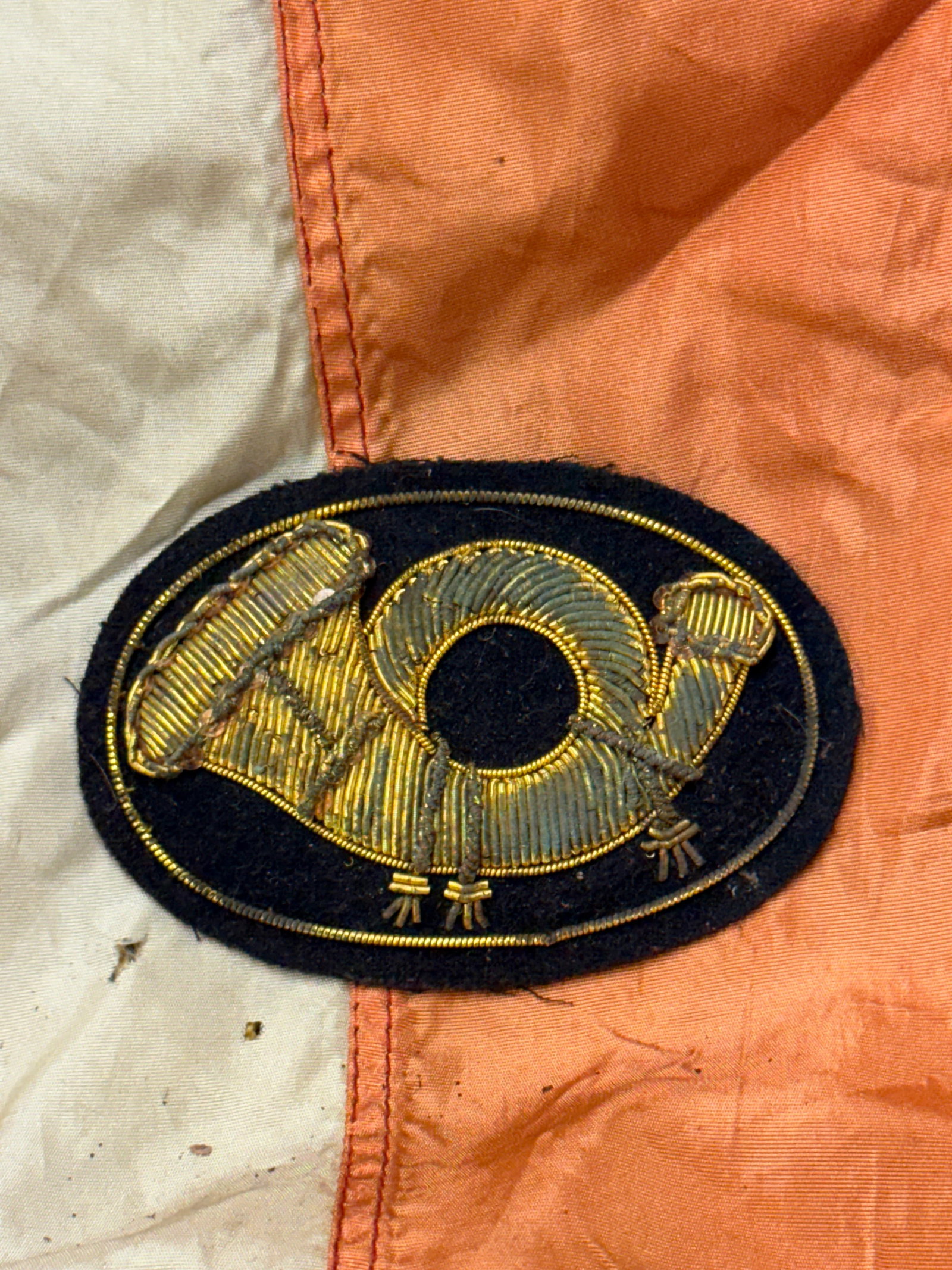 CIVIL WAR INFANTRY HORN BULLION CLOTH BADGE BY JOHN A. BAKER: CIVIL WAR INFANTRY HORN BULLION CLOTH BADGE BY JOHN A. BAKER. A VERY RARE FIND. SHOWS GOOD WEAR AND USE WITH A BEUATIFUL OVERALL PATINA. PLEASE VIEW ALL DETAILED PICTURES. A VERY RARE FIND AND AN EXCE